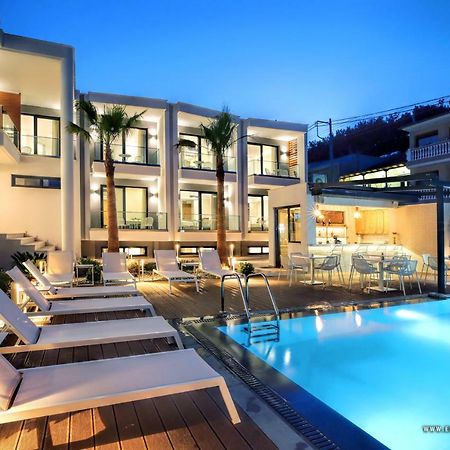 Senso Suites Néa Péramos Eksteriør bilde