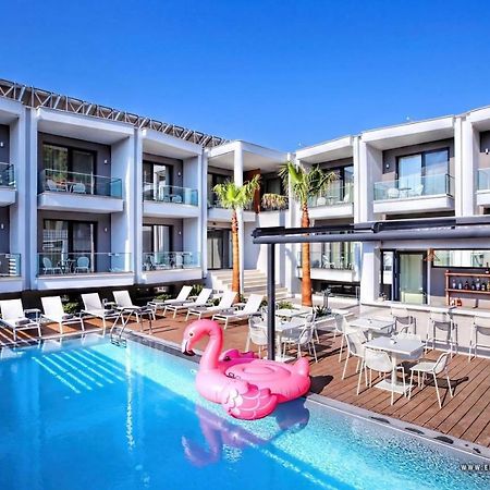 Senso Suites Néa Péramos Eksteriør bilde