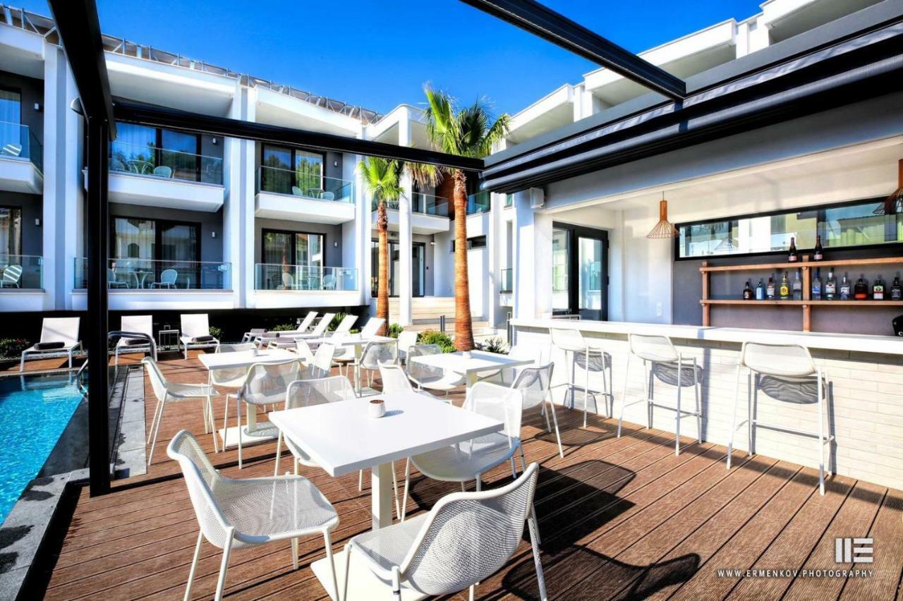 Senso Suites Néa Péramos Eksteriør bilde