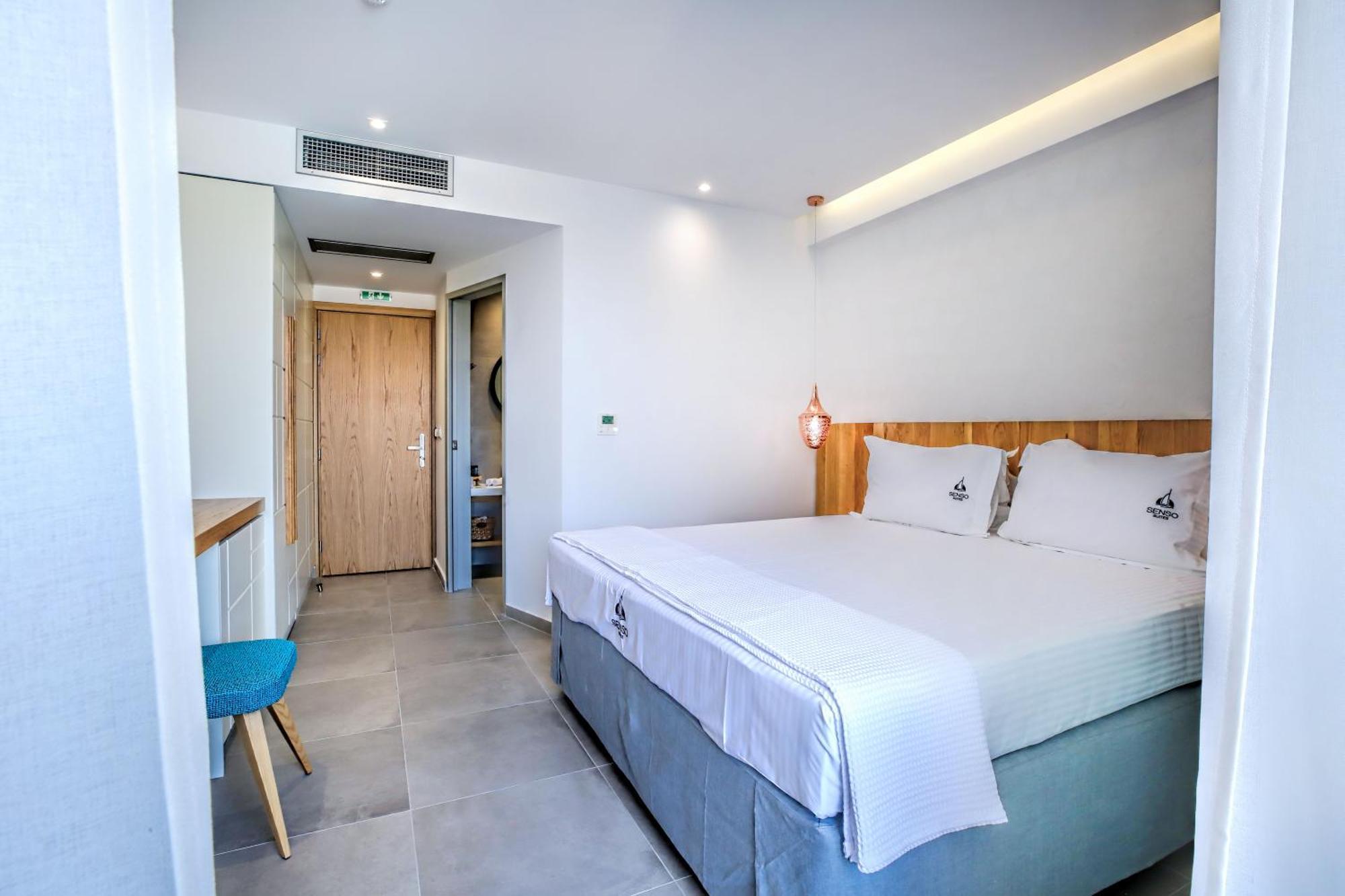 Senso Suites Néa Péramos Eksteriør bilde