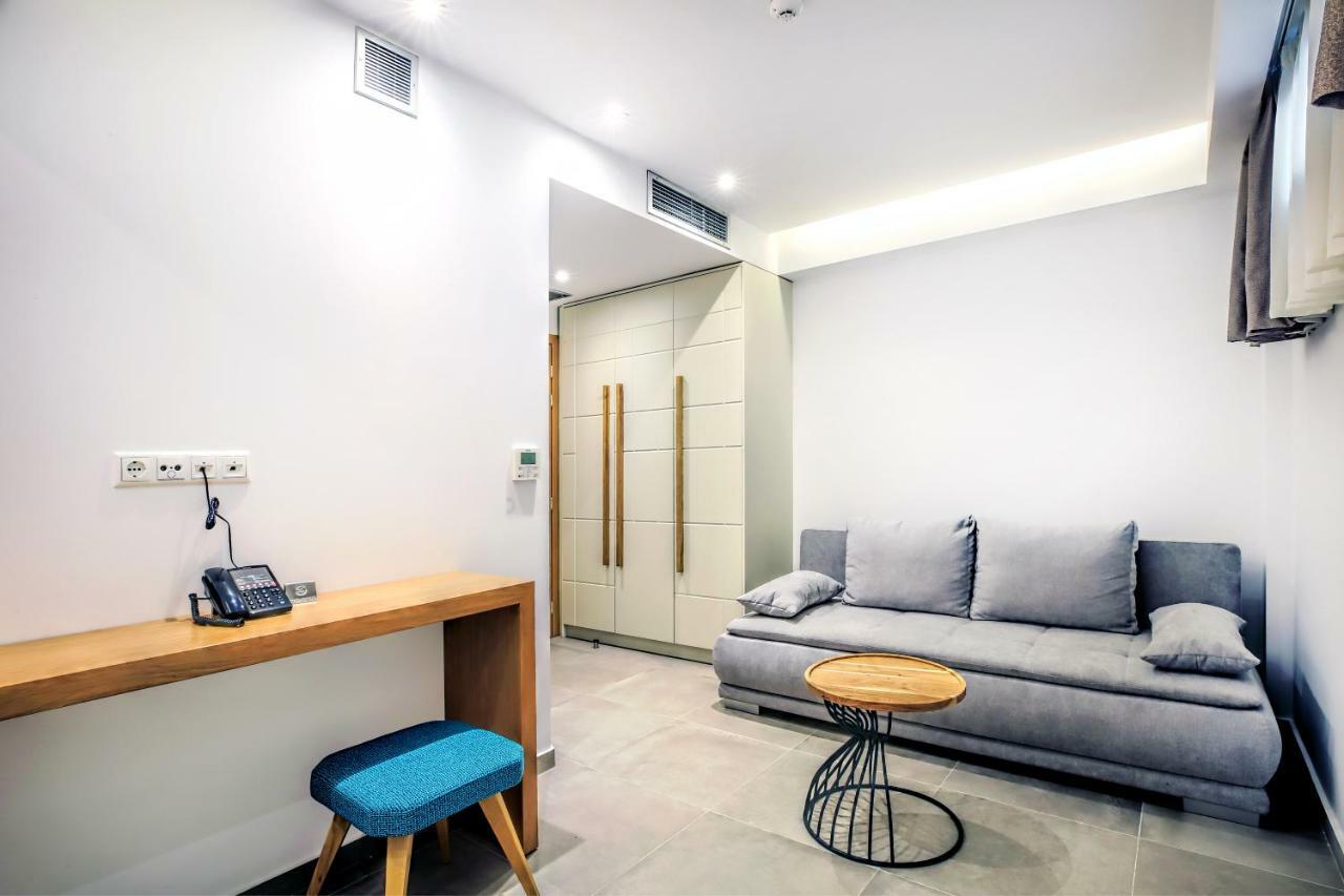 Senso Suites Néa Péramos Eksteriør bilde